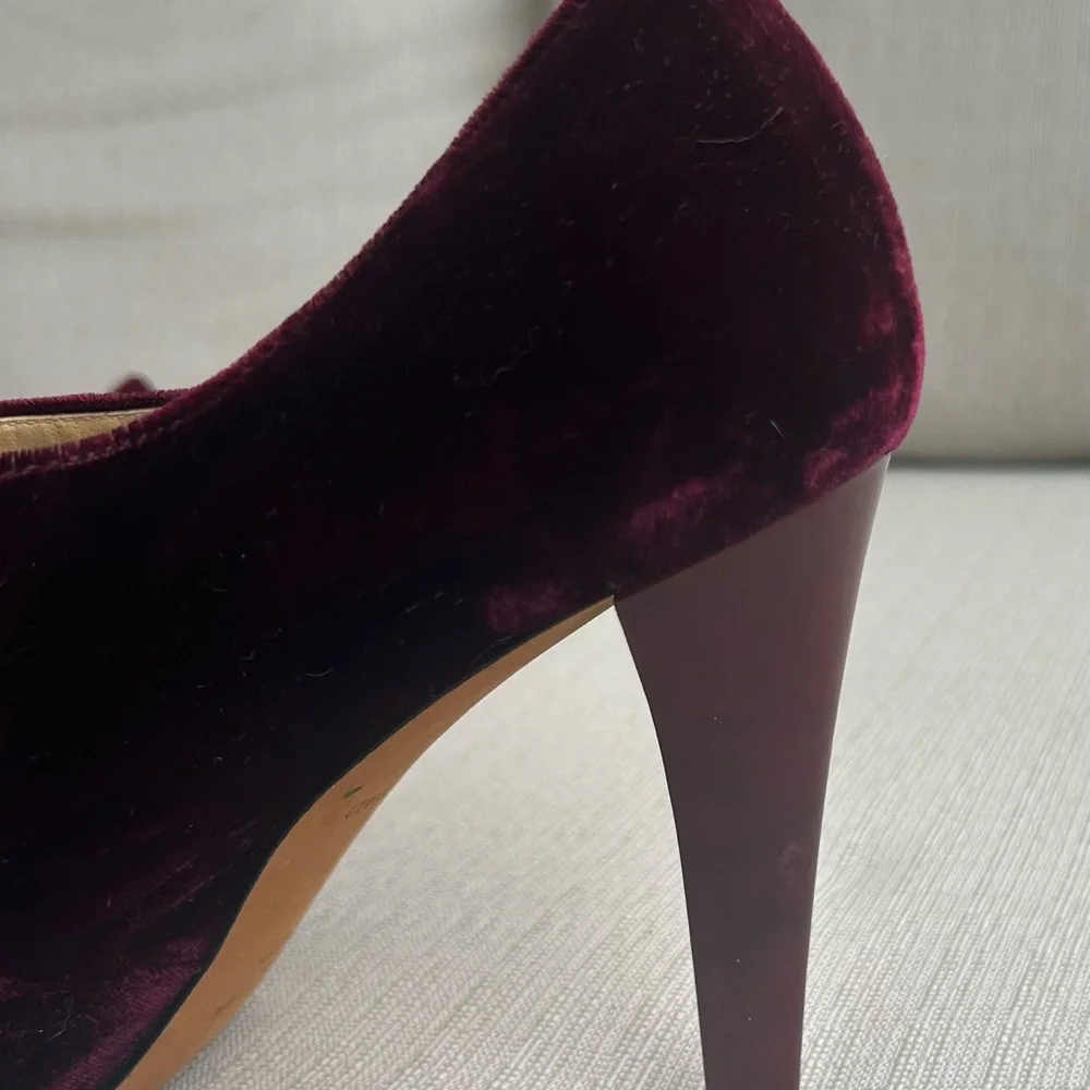 Kate Spade Burgundy Velvet Bow Heels, size 10